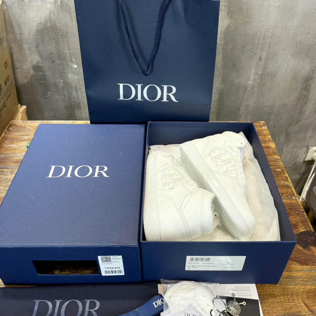 DIOR SNEAKER