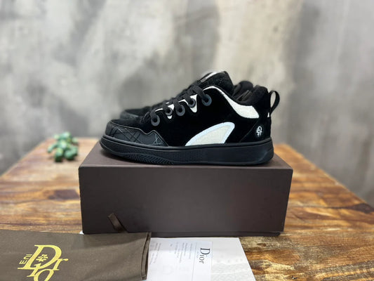 DIOR SNEAKER