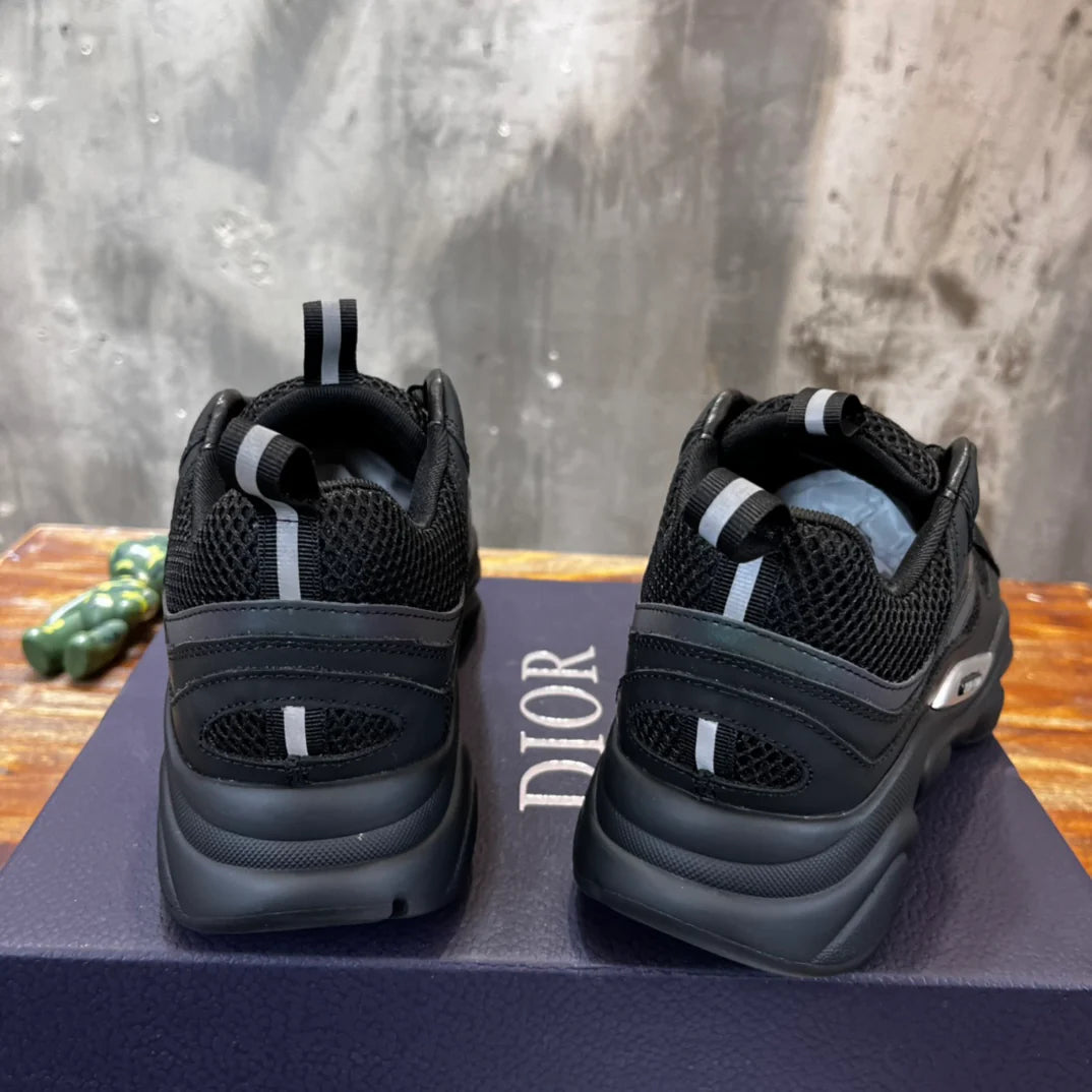 DIOR SNEAKER