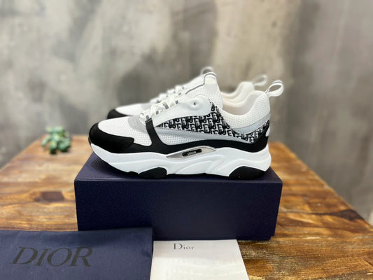 DIOR SNEAKER