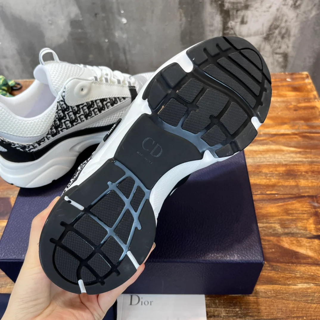 DIOR SNEAKER