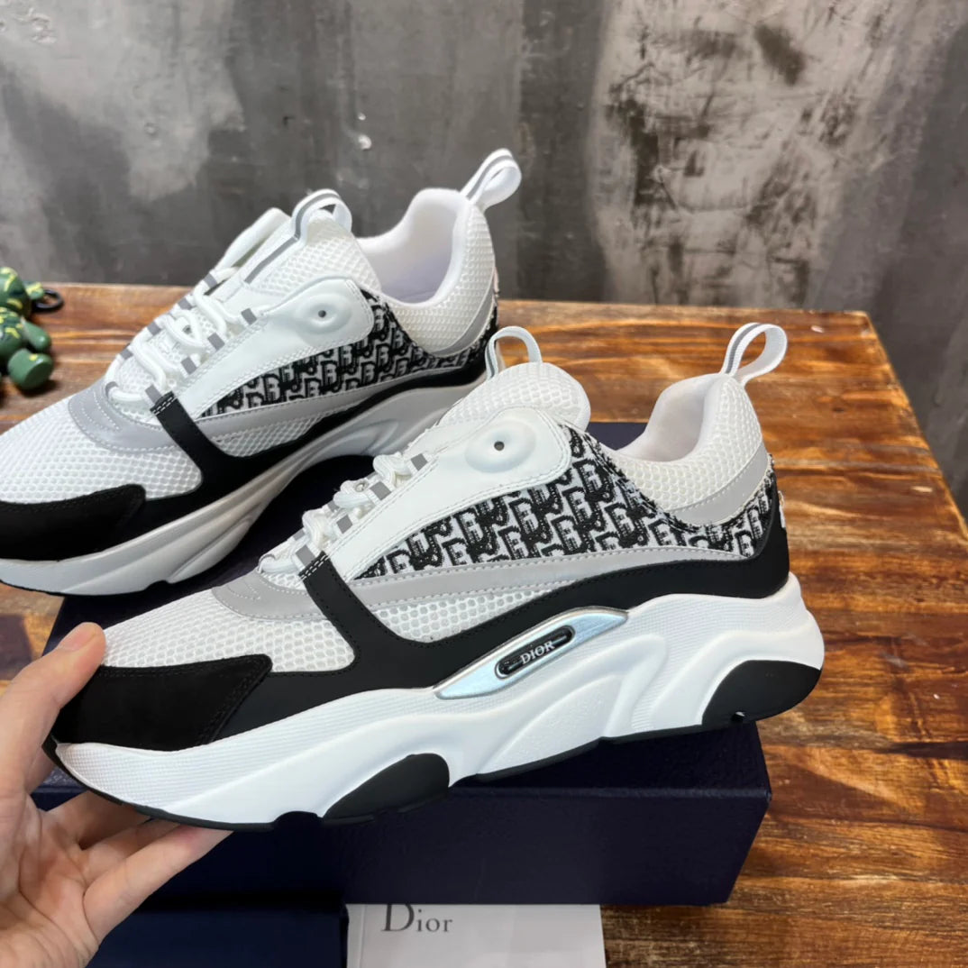 DIOR SNEAKER
