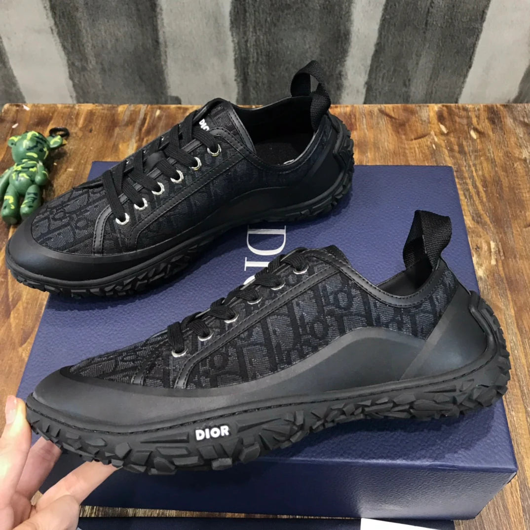 DIOR SNEAKER