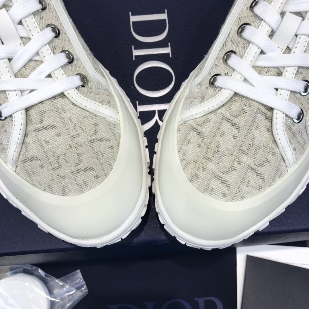 DIOR SNEAKER