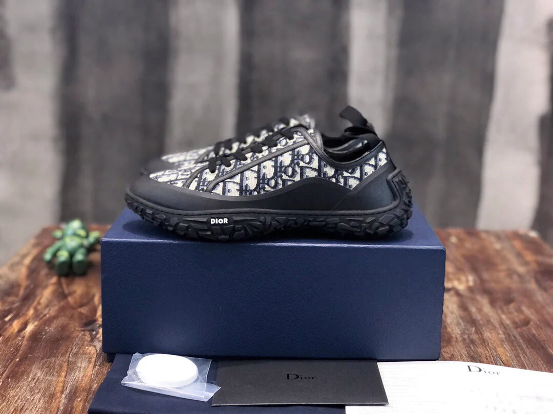 DIOR SNEAKER