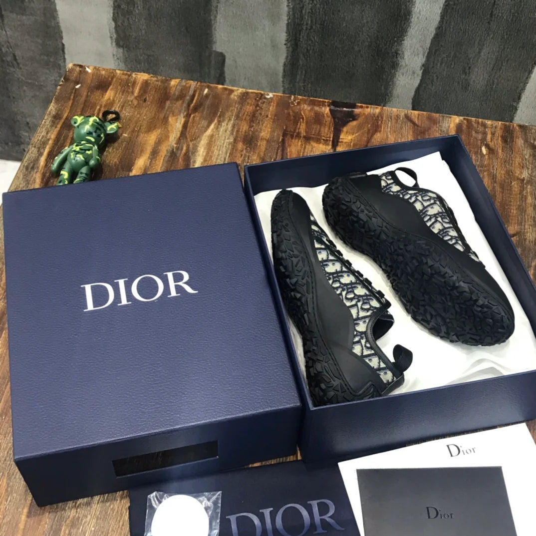 DIOR SNEAKER