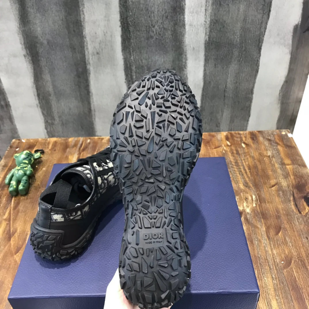 DIOR SNEAKER