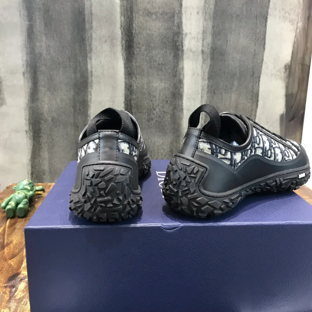 DIOR SNEAKER