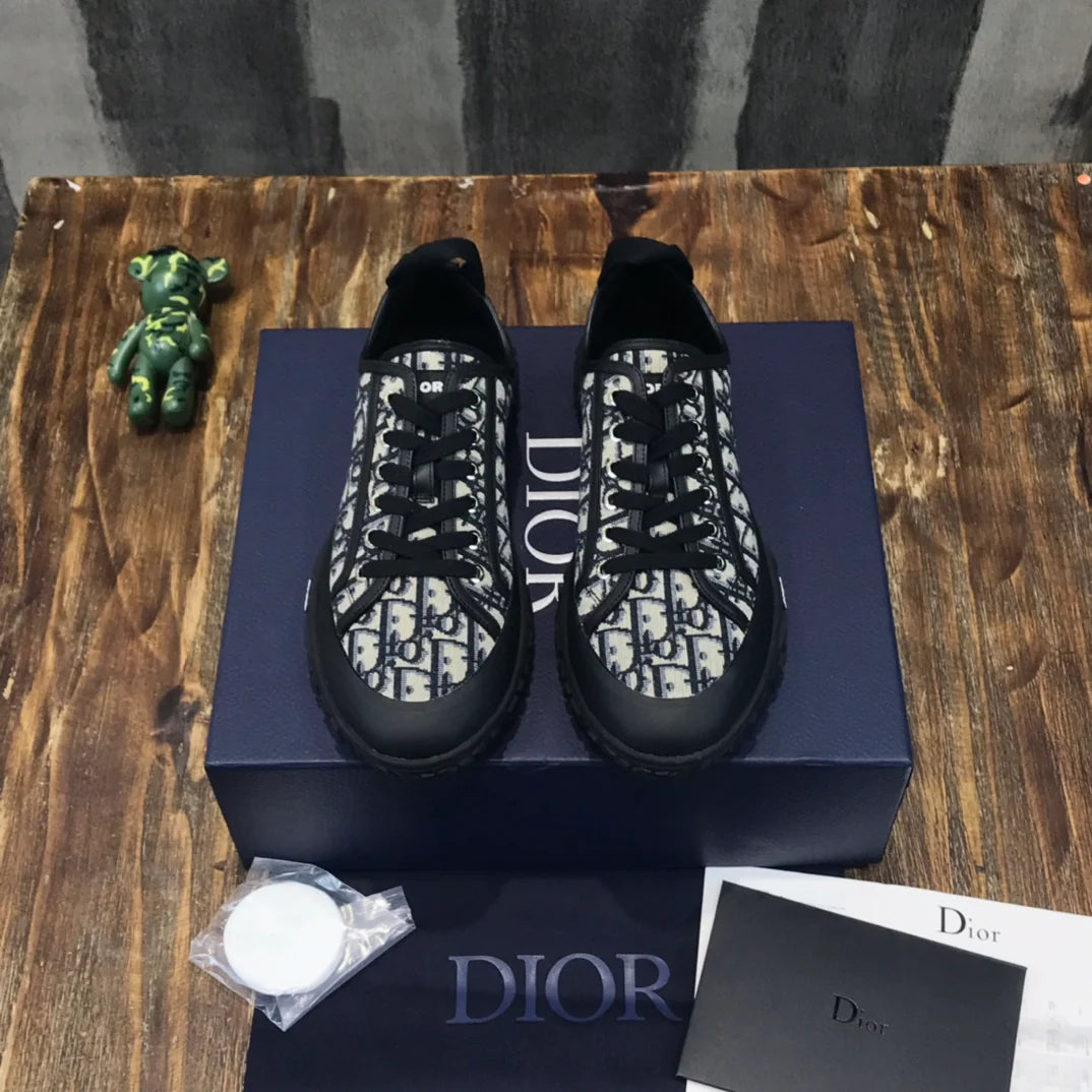 DIOR SNEAKER