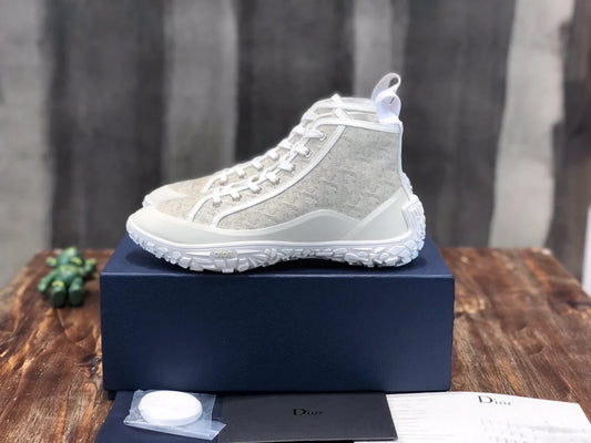DIOR SNEAKER