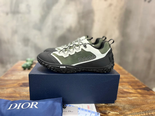 DIOR SNEAKER