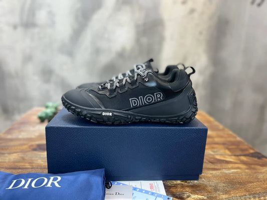 DIOR SNEAKER