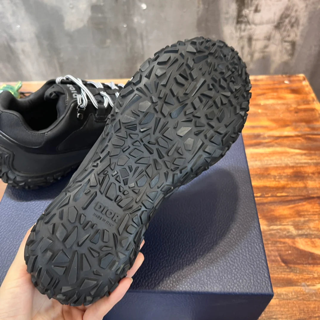 DIOR SNEAKER