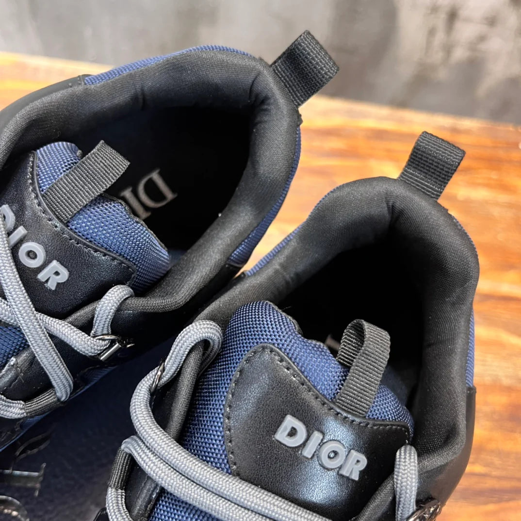 DIOR SNEAKER