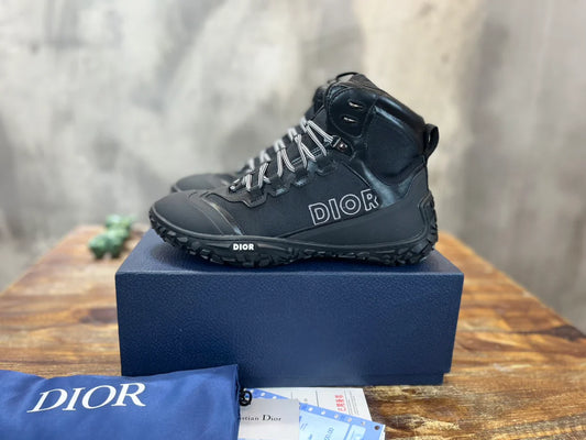 DIOR SNEAKER