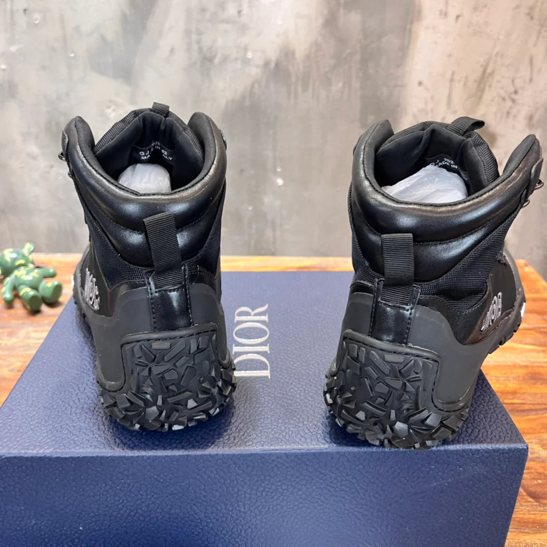 DIOR SNEAKER