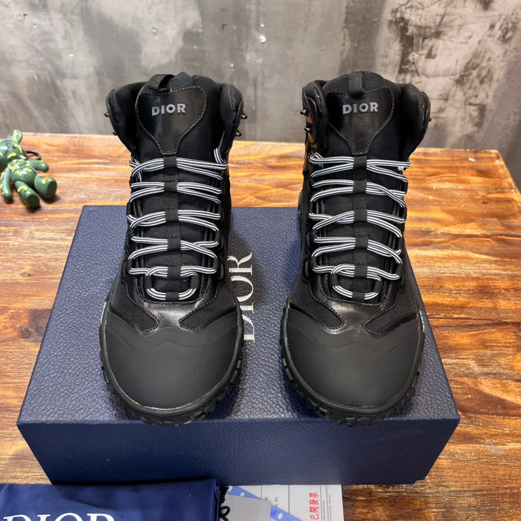 DIOR SNEAKER
