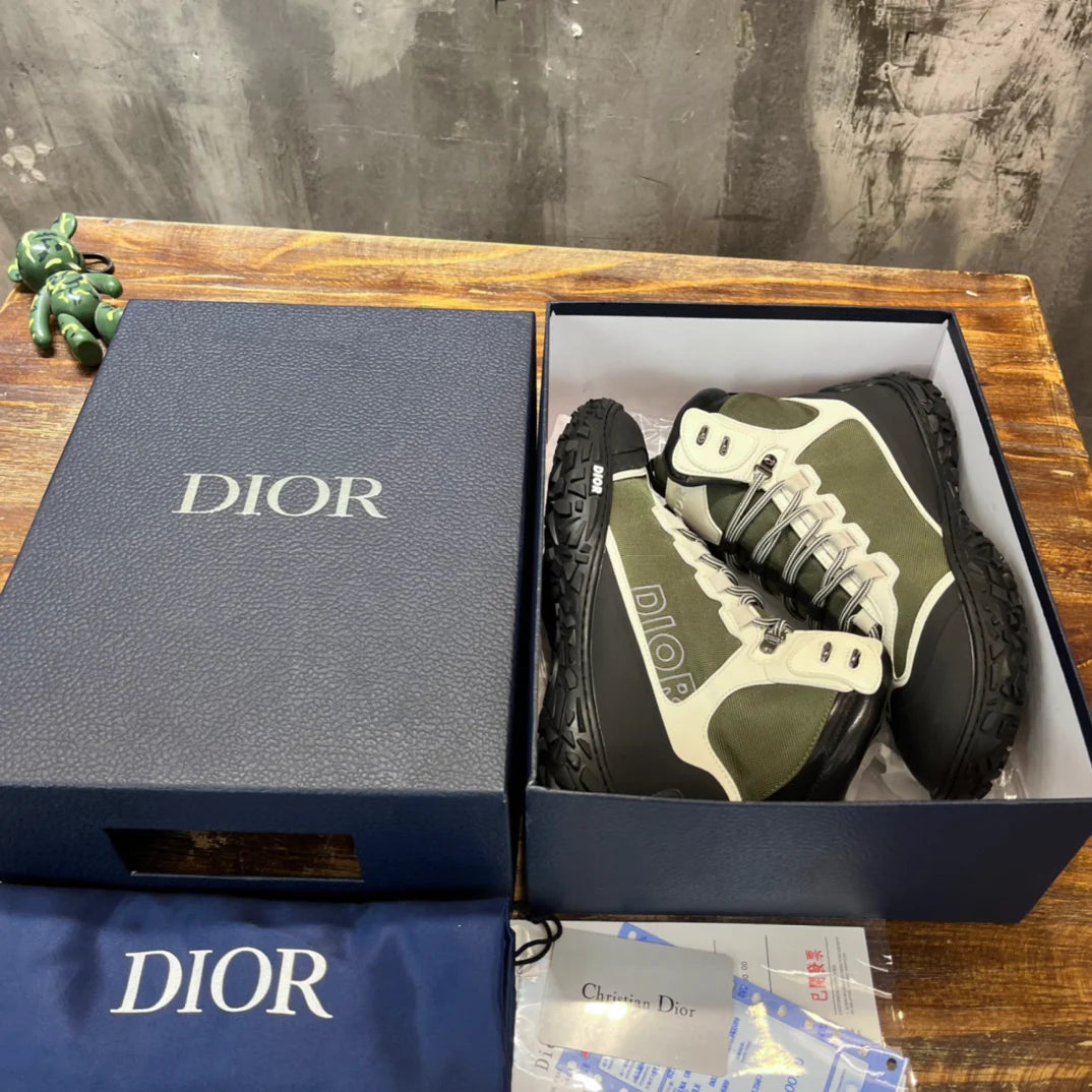 DIOR SNEAKER