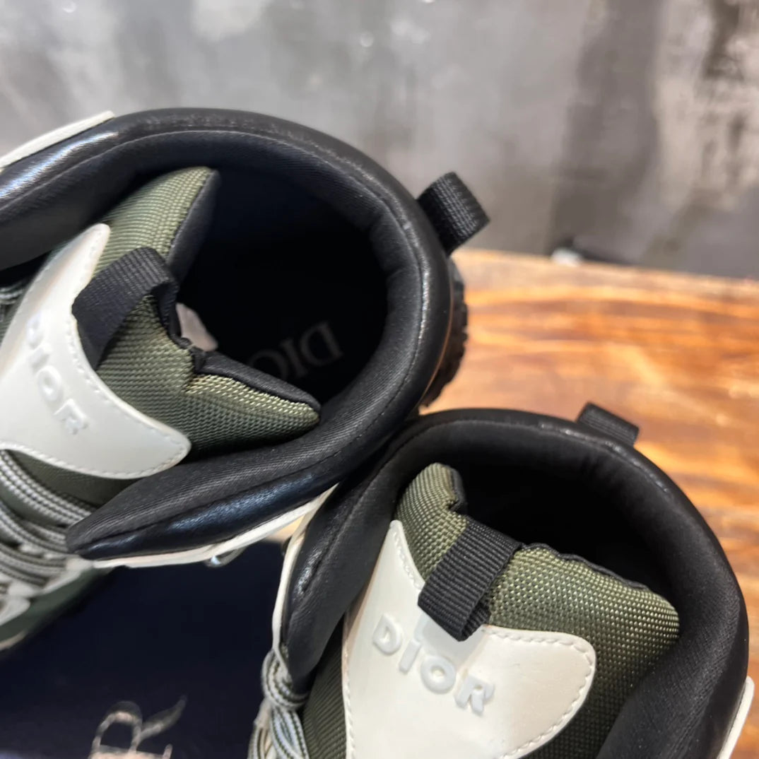 DIOR SNEAKER