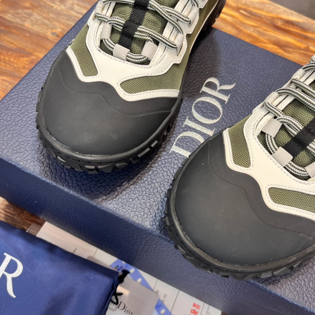 DIOR SNEAKER