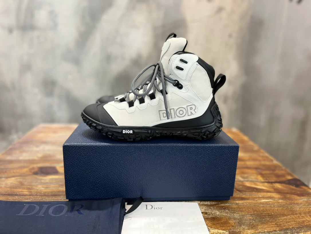 DIOR SNEAKER