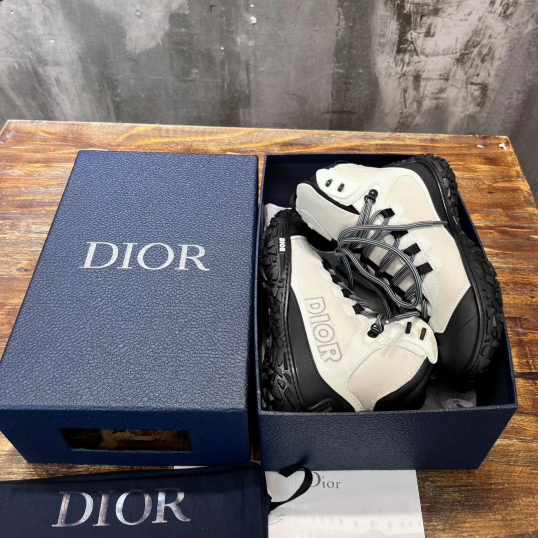 DIOR SNEAKER