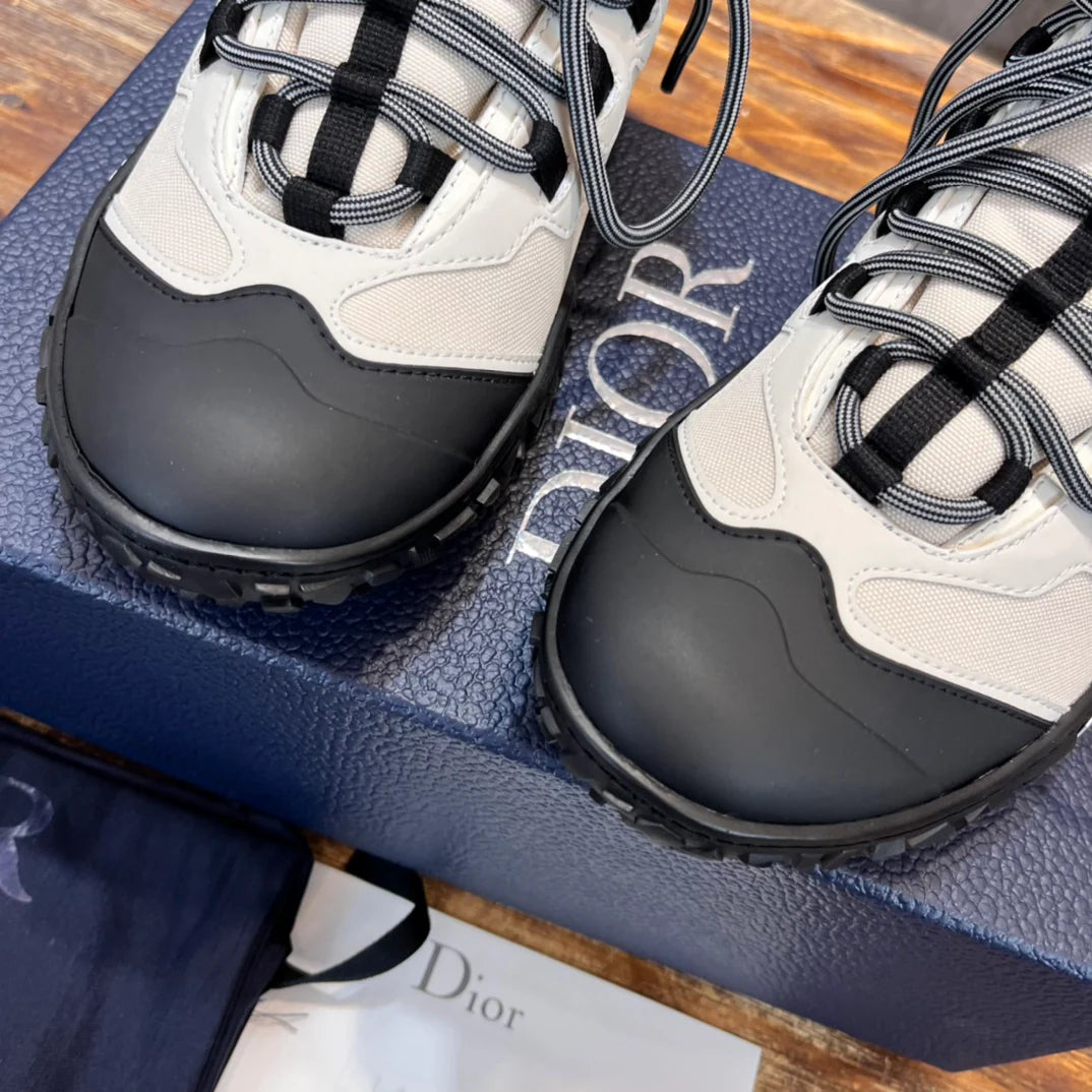 DIOR SNEAKER