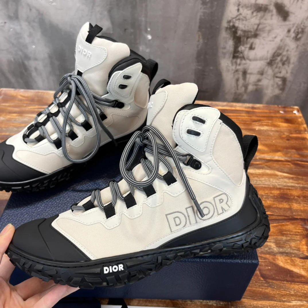 DIOR SNEAKER