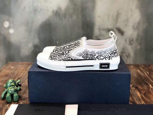 DIOR SNEAKER