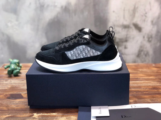DIOR SNEAKER