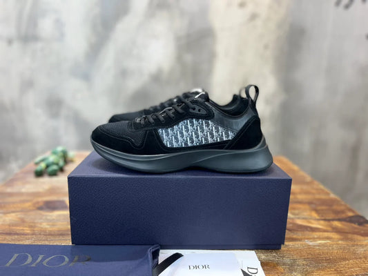 DIOR SNEAKER