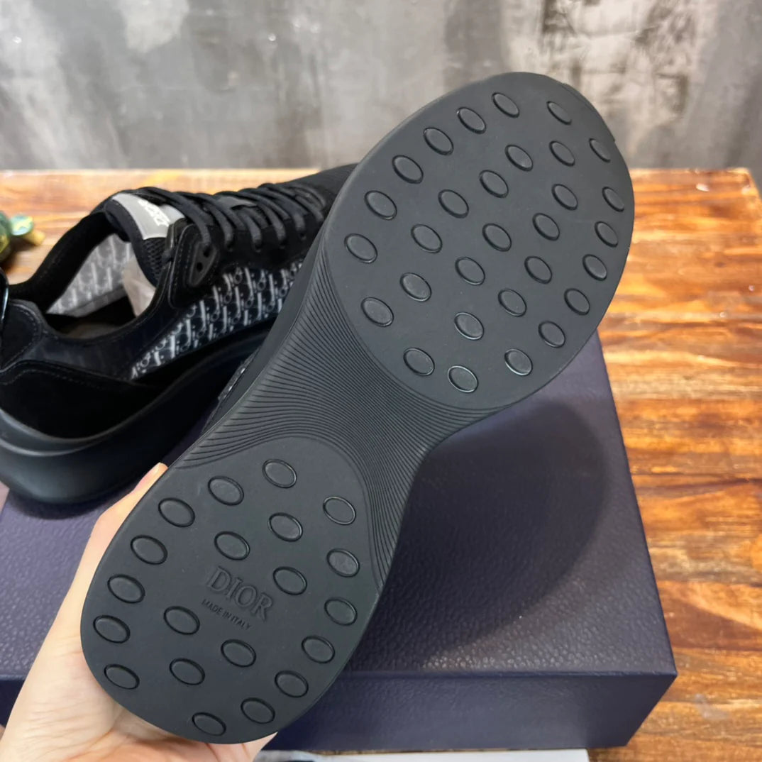 DIOR SNEAKER