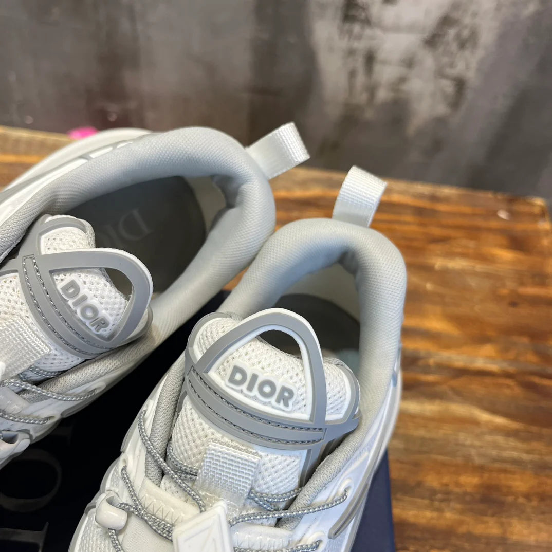 DIOR SNEAKER