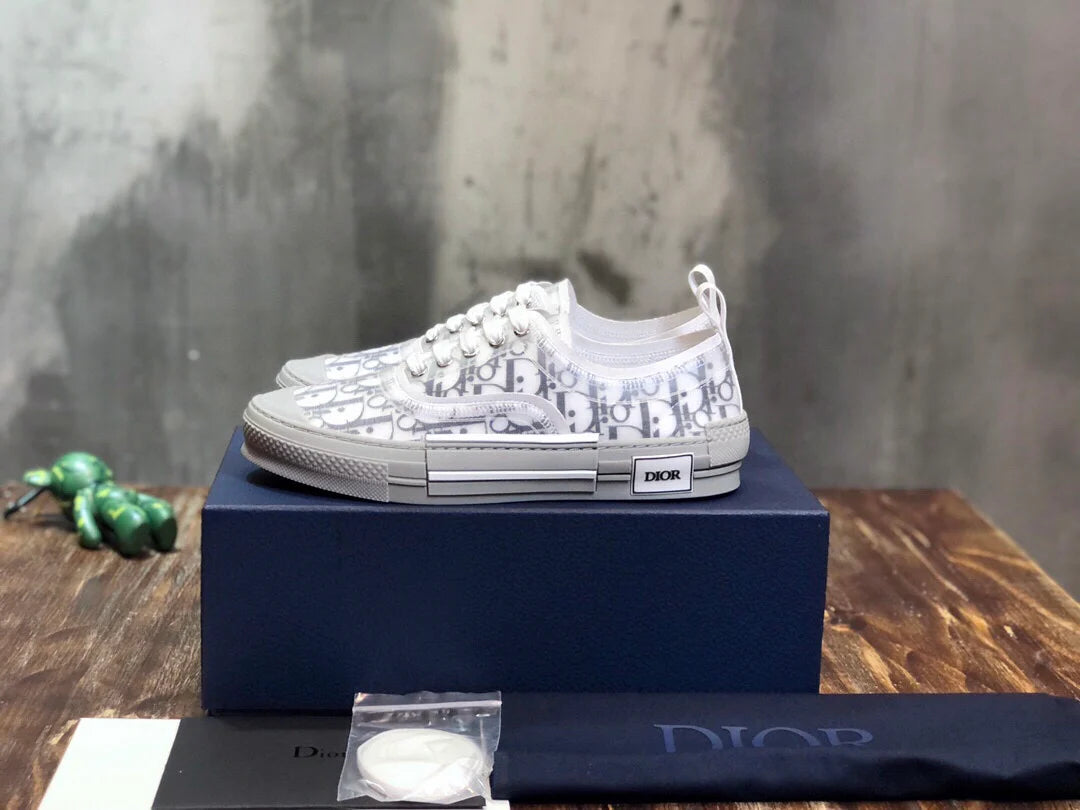 DIOR SNEAKER