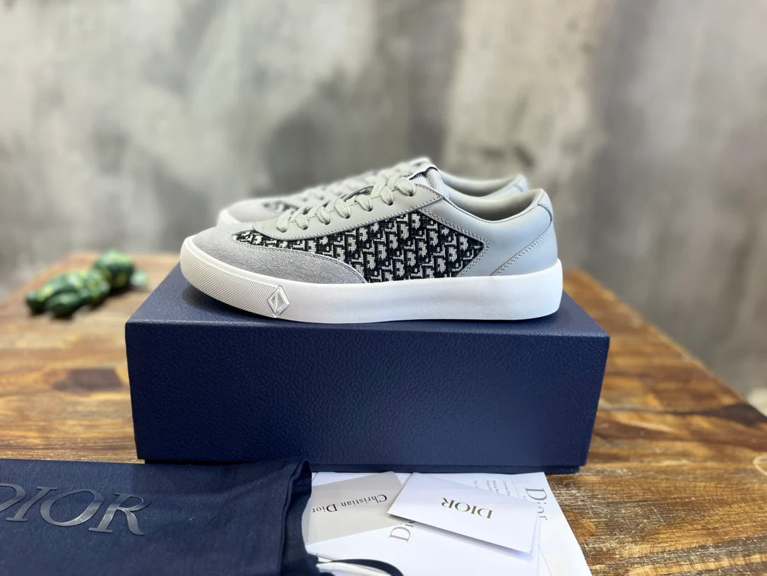 DIOR SNEAKER