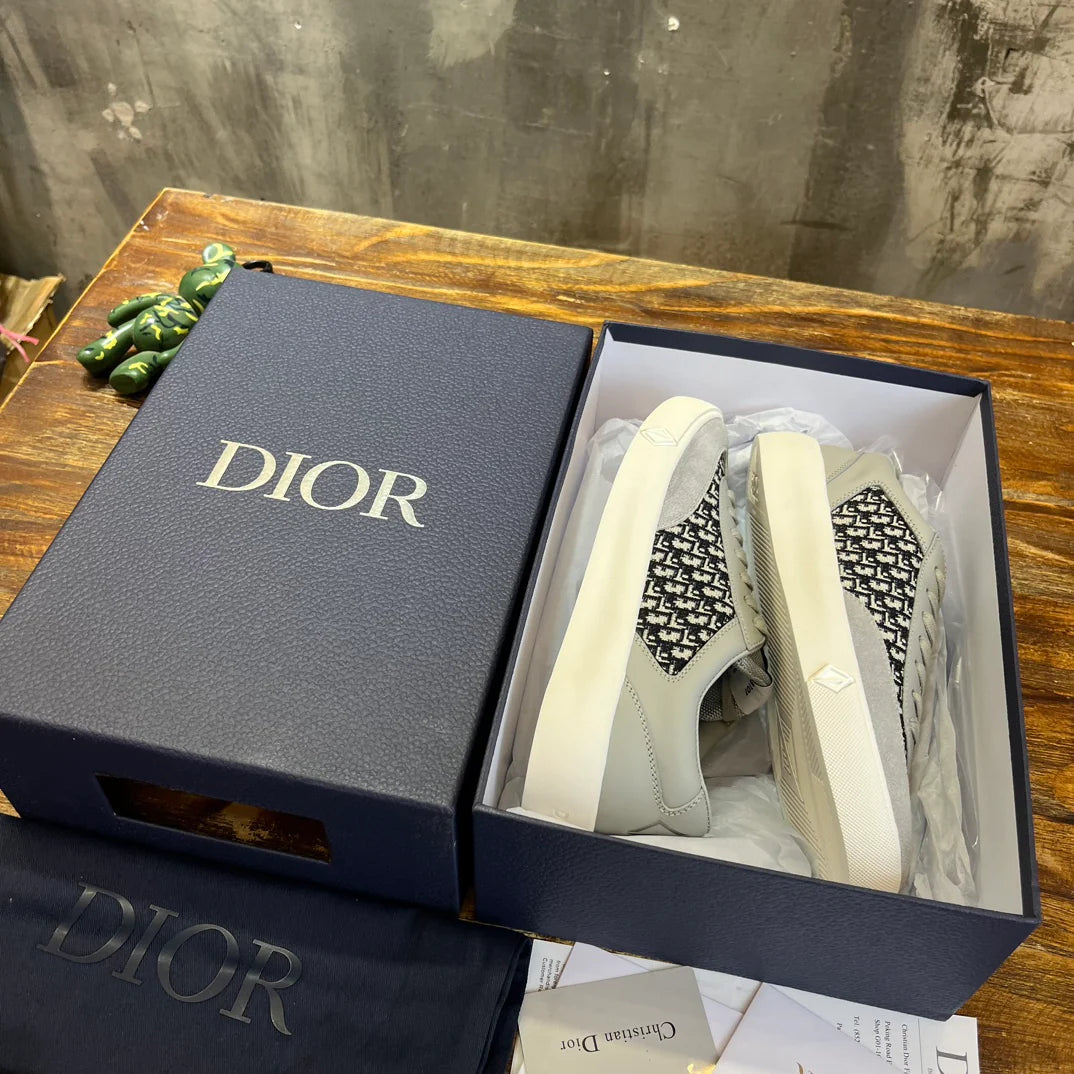 DIOR SNEAKER