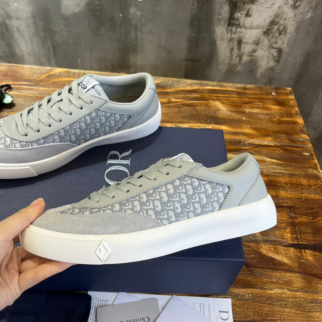 DIOR SNEAKER