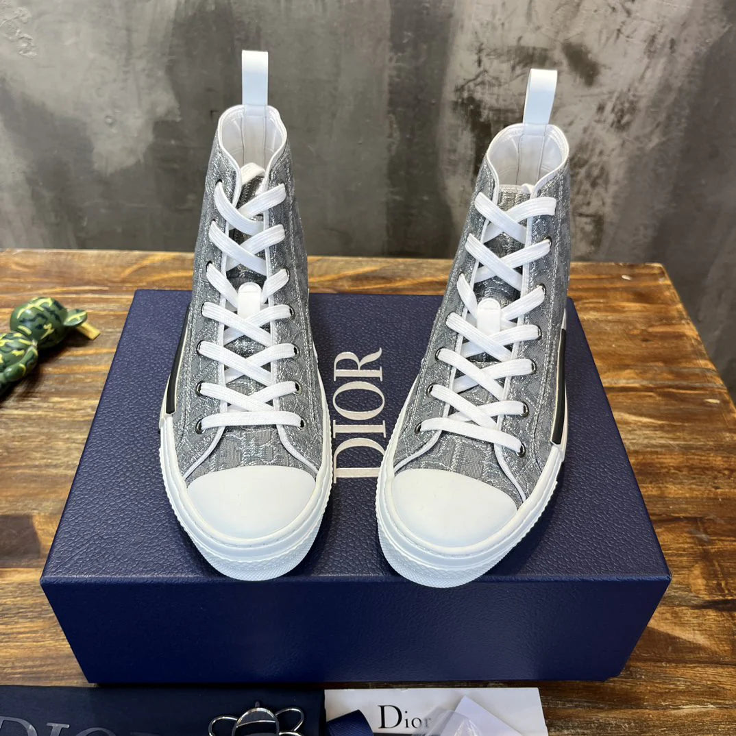 DIOR SNEAKER