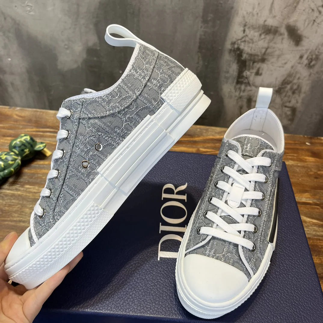 DIOR SNEAKER
