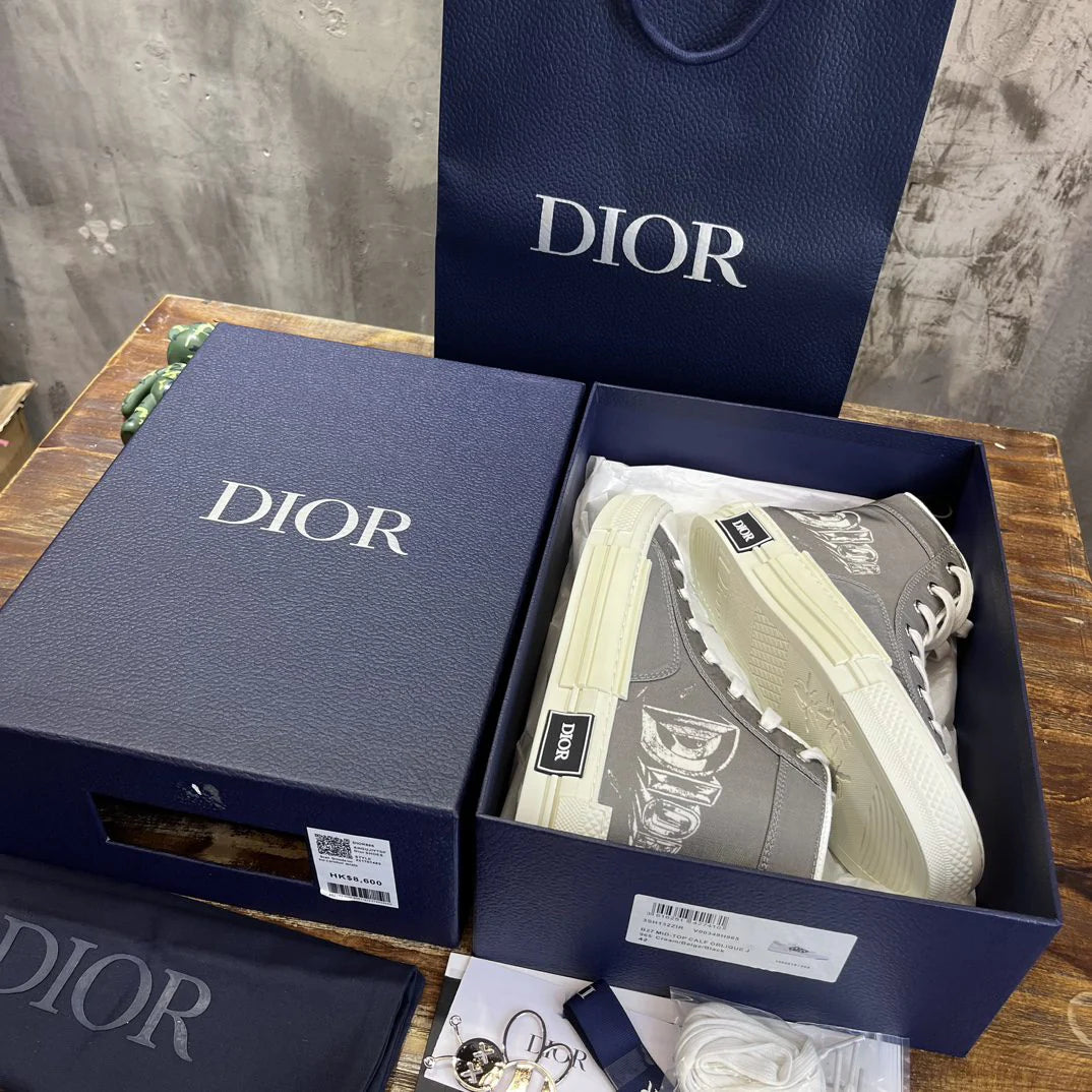 DIOR SNEAKER