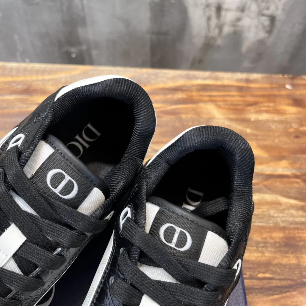 DIOR SNEAKER