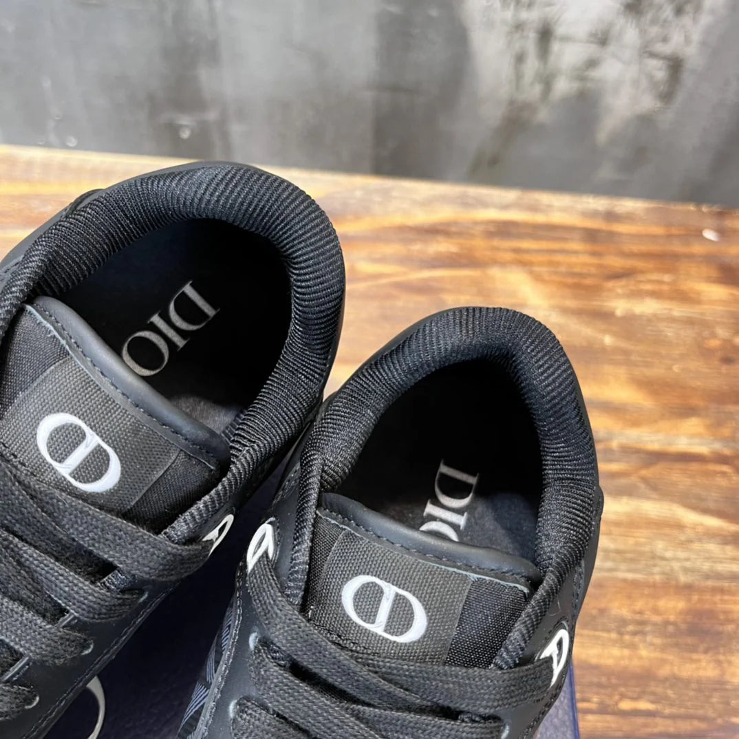 DIOR SNEAKER