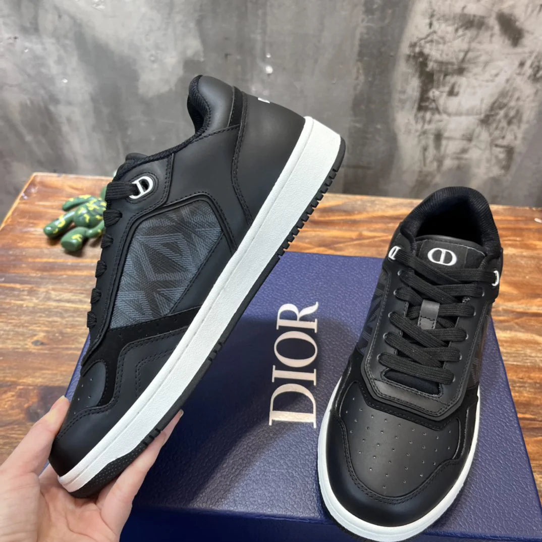 DIOR SNEAKER