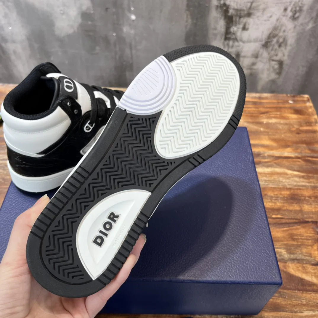 DIOR SNEAKER