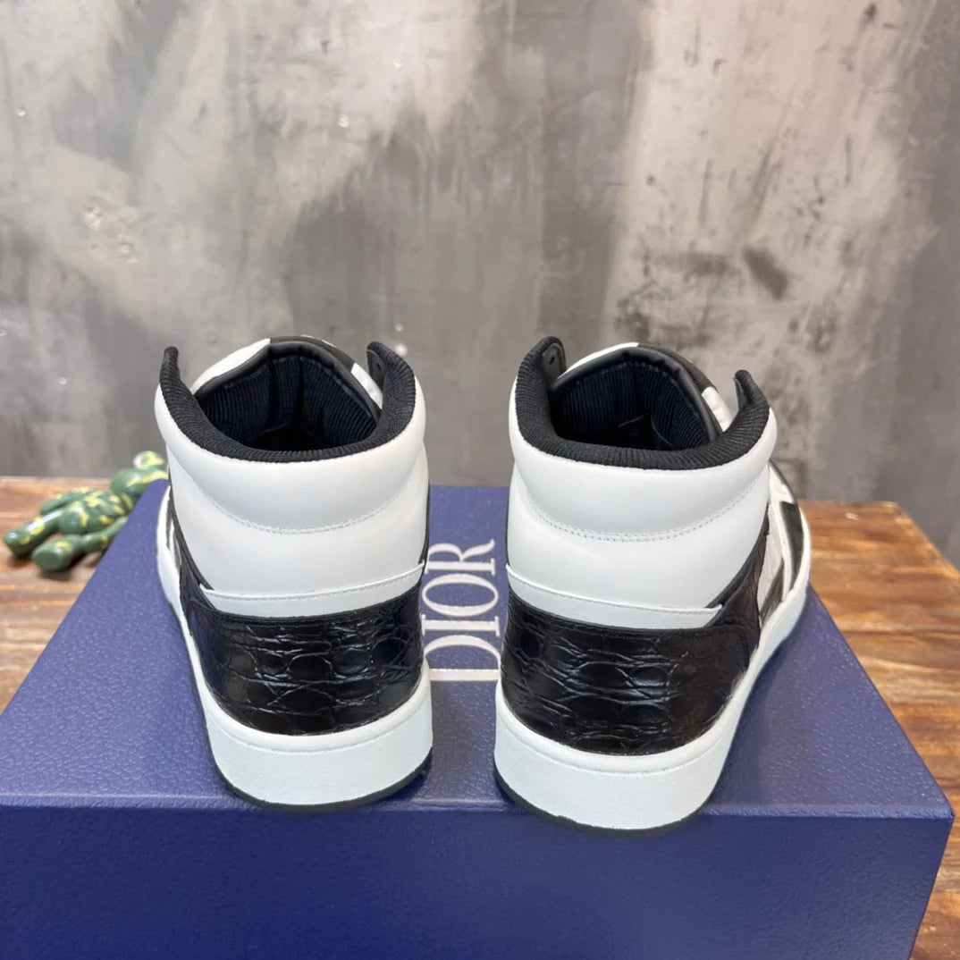 DIOR SNEAKER