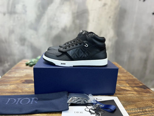 DIOR SNEAKER