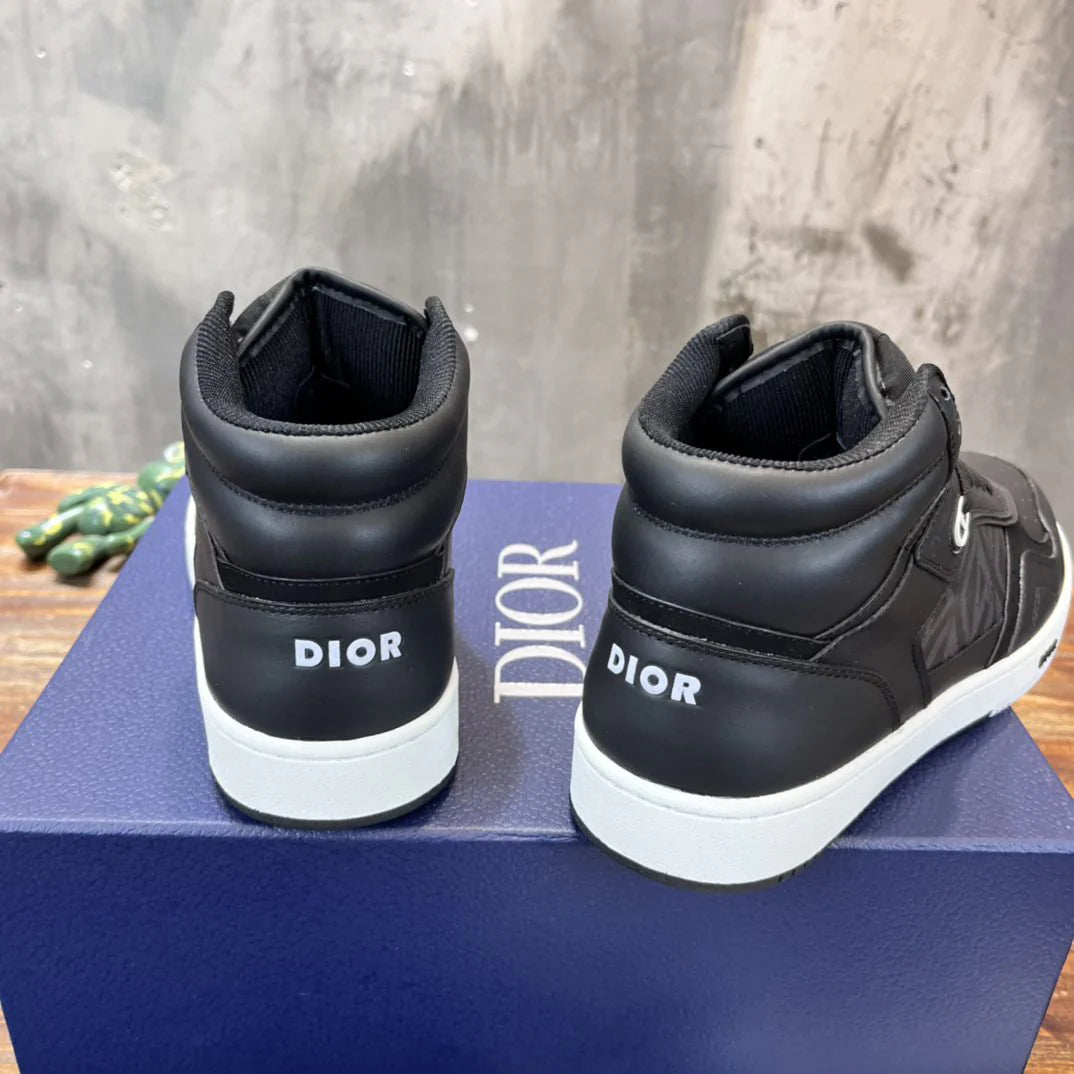 DIOR SNEAKER