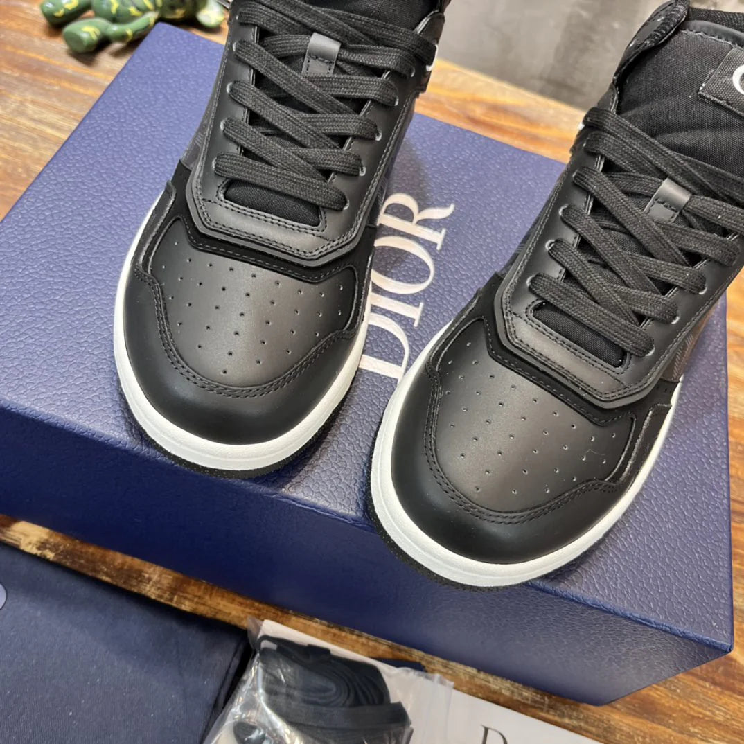 DIOR SNEAKER