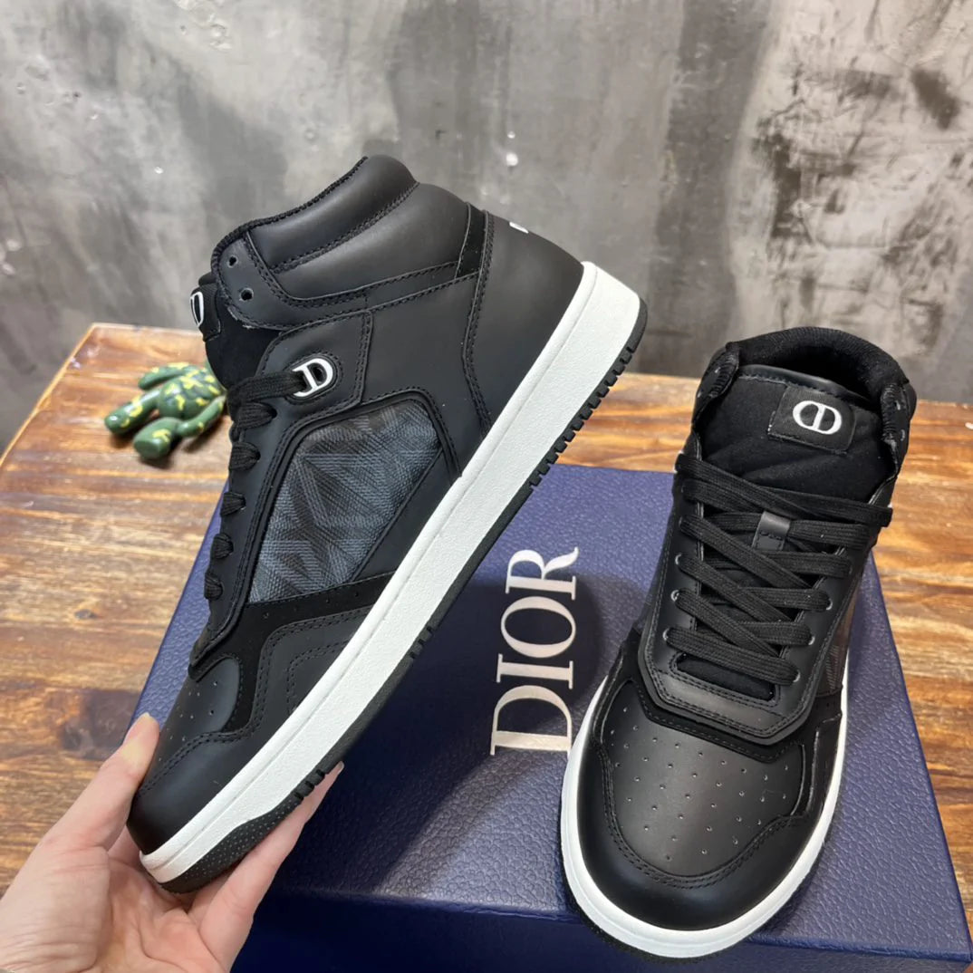 DIOR SNEAKER