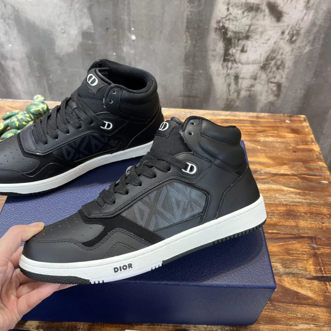 DIOR SNEAKER